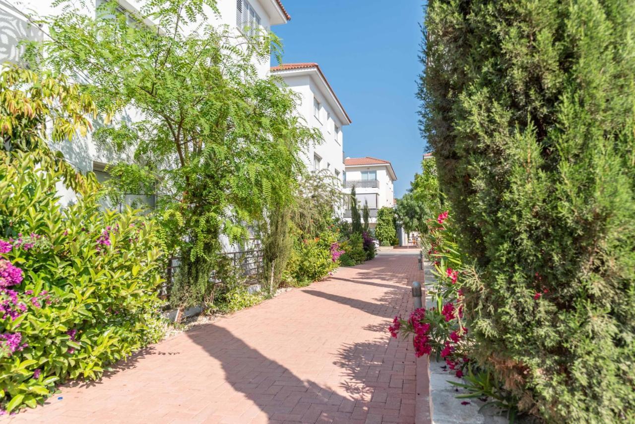 Mythical Sands Resort & Spa, Evilion Apartment Paralimni Eksteriør billede