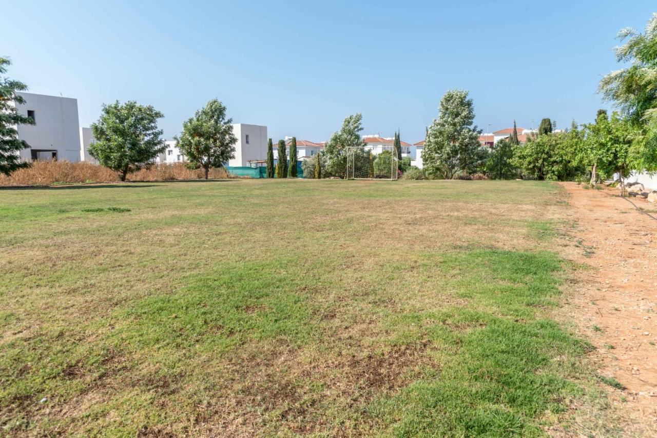 Mythical Sands Resort & Spa, Evilion Apartment Paralimni Eksteriør billede
