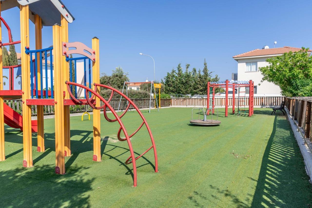 Mythical Sands Resort & Spa, Evilion Apartment Paralimni Eksteriør billede