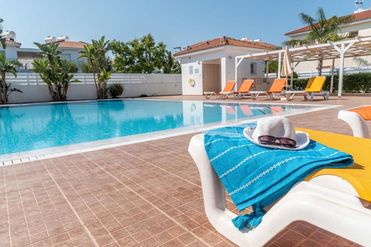 Mythical Sands Resort & Spa, Evilion Apartment Paralimni Eksteriør billede